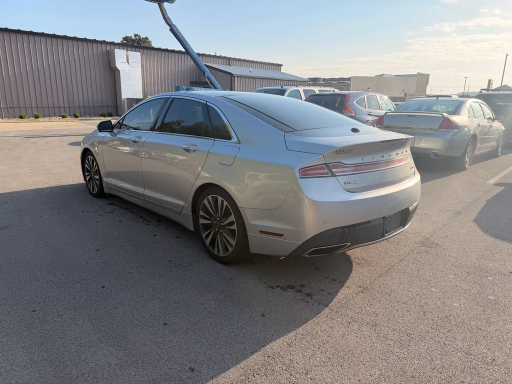 Used 2017 Ingot Silver Metallic Lincoln Reserve image 5