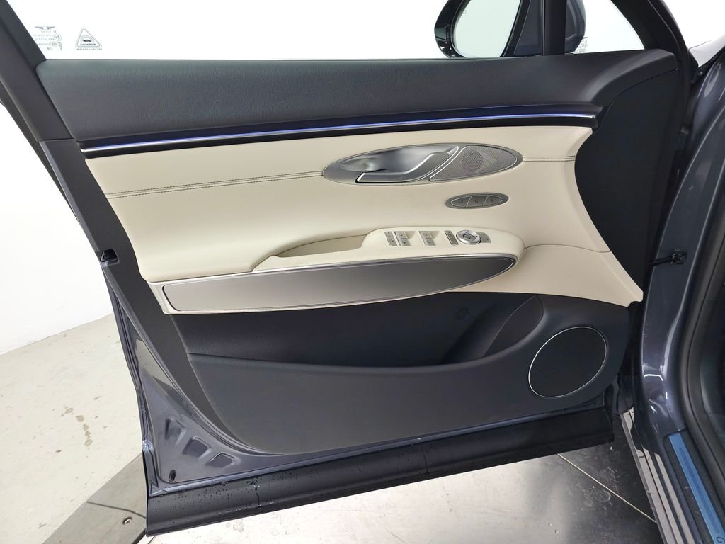 New 2026 Blue Genesis 2.5T SELECT image 9