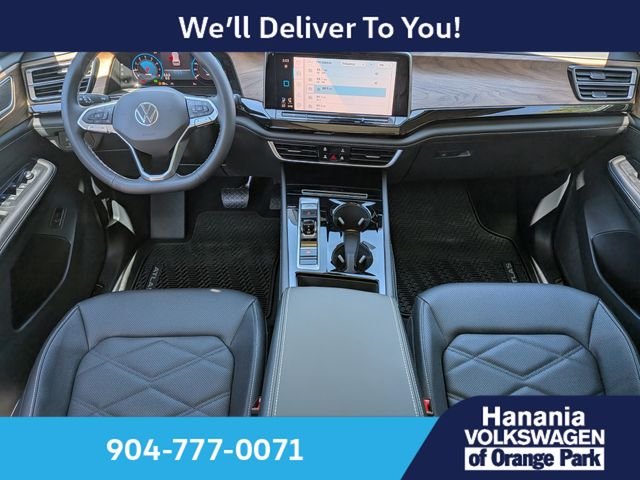 New 2026 Silver Volkswagen 2.0T SE w/Technology image 23