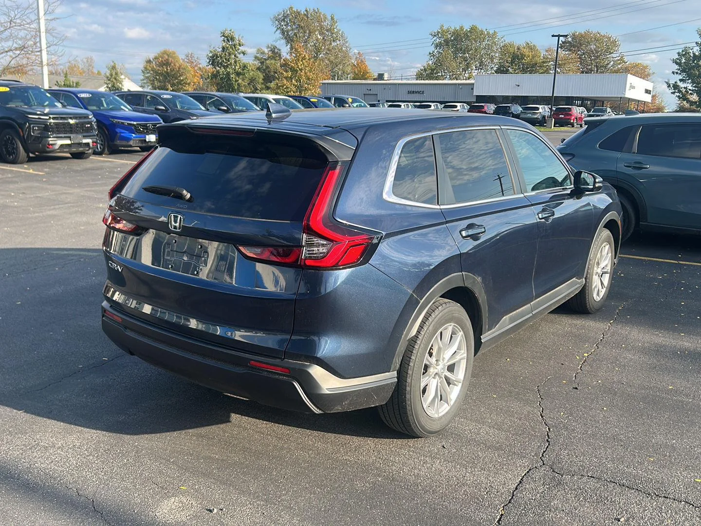 Used 2025 Canyon River Blue Metallic Honda EX image 7
