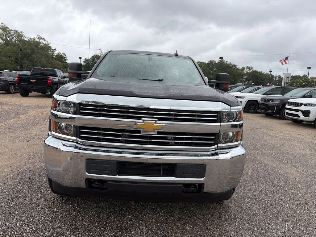 Used 2017 Black Chevrolet LT image 9