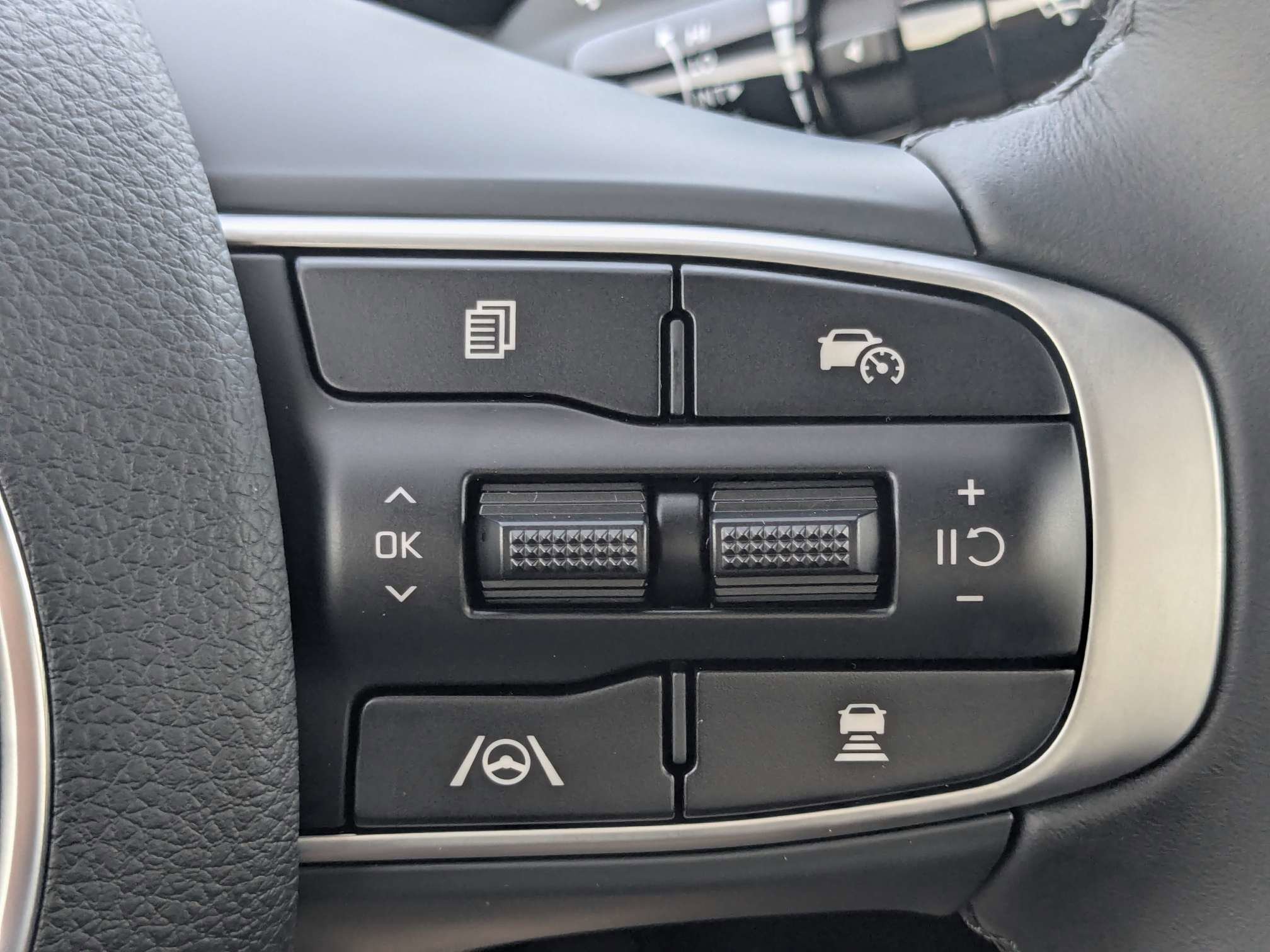 New 2026 Steel Matte Gray Kia GT-Line FWD image 34