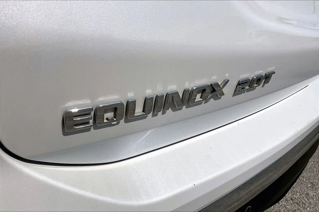 Used 2018 Beige Chevrolet Premier image 21