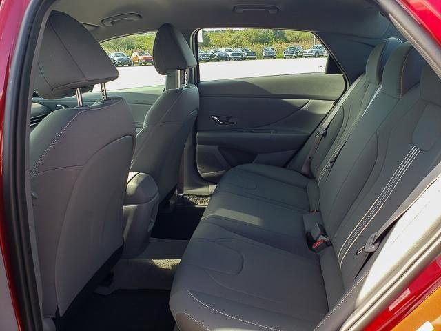 New 2025 Red Hyundai SEL Sport image 19