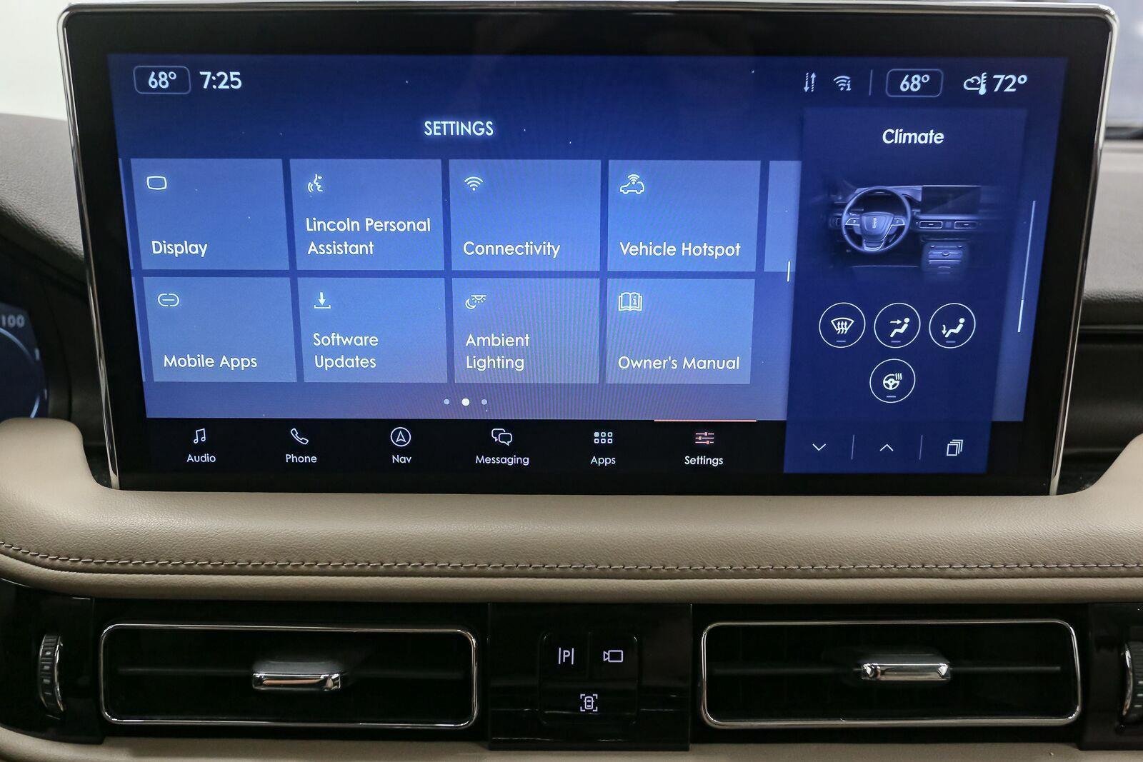 Used 2021 Iced Mocha Lincoln Reserve image 29