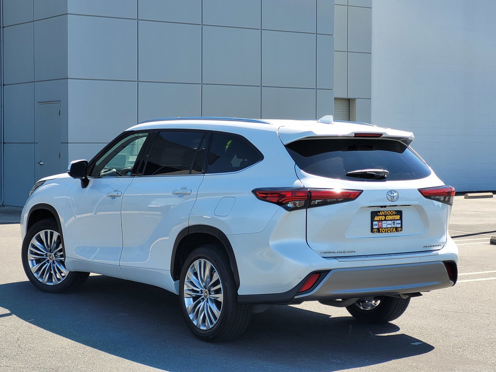 Used 2023 White Toyota  image 6