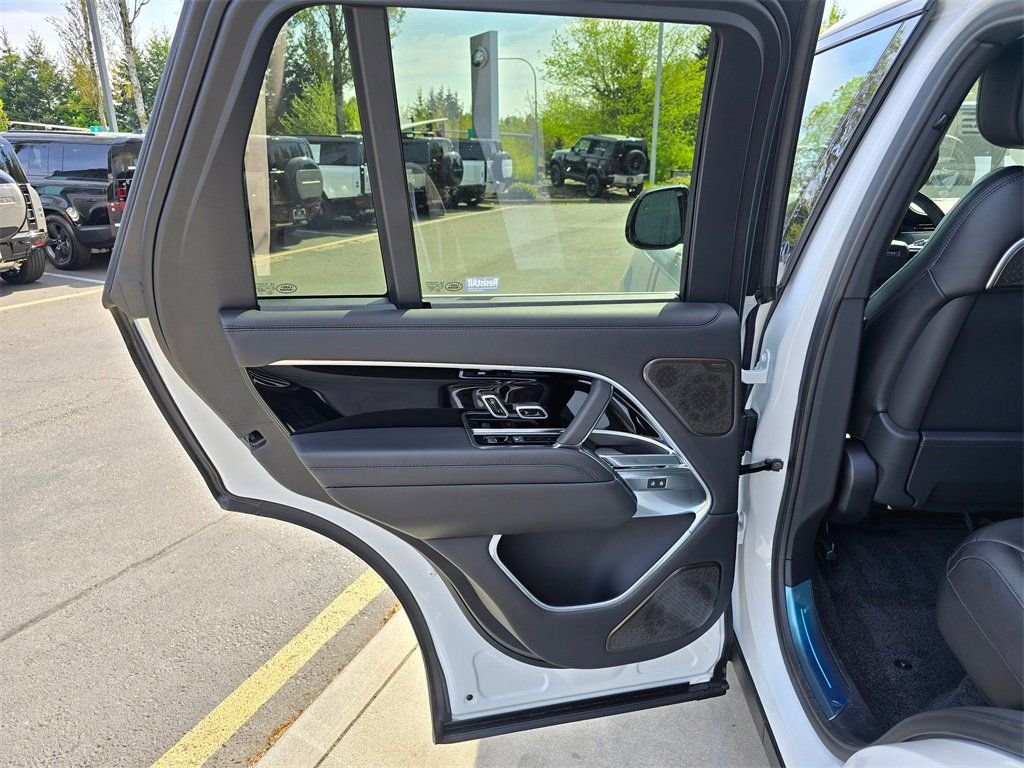2025 Land Rover Range Rover Autobiography - Photo 22