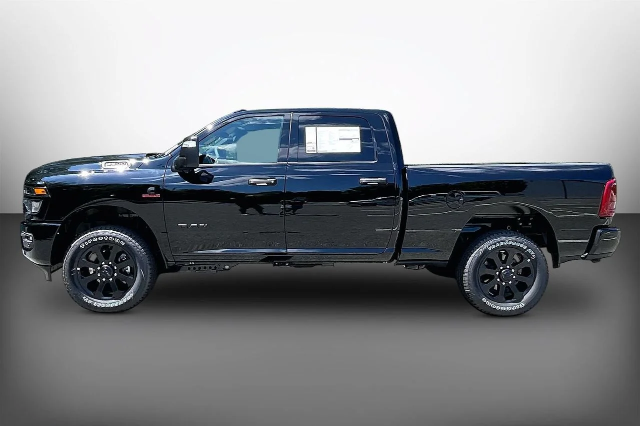New 2026 Diamond Black Crystal Pearlcoat RAM Big Horn image 5