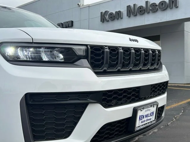 New 2026 Bright White Clearcoat Jeep Altitude image 4