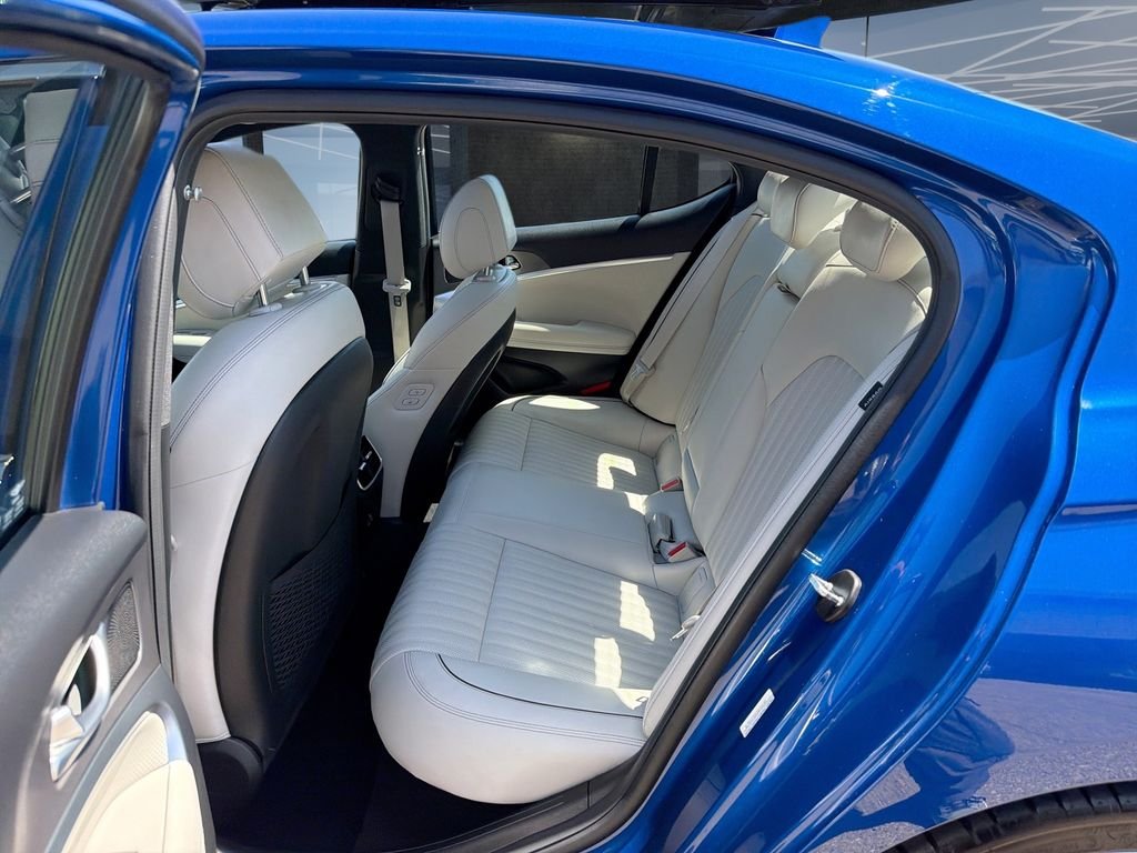 Used 2025 Blue Genesis 3.3T Sport Advanced image 25