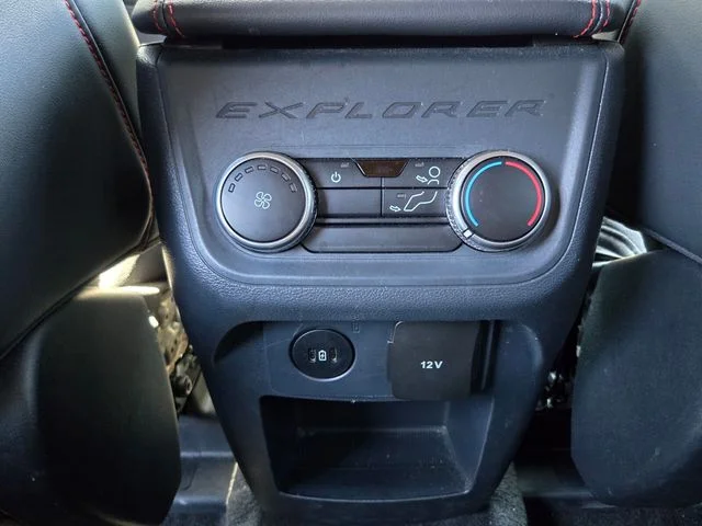 Used 2025 Gray Ford ST-Line image 15