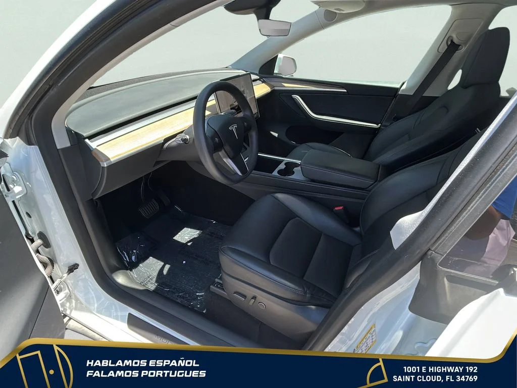 Used 2024  Tesla Long Range image 12