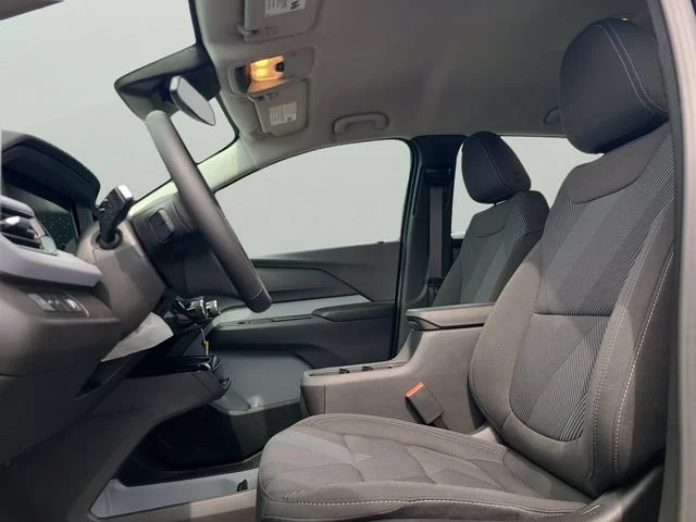 New 2027 Mosaic Black Metallic Chevrolet LT image 20