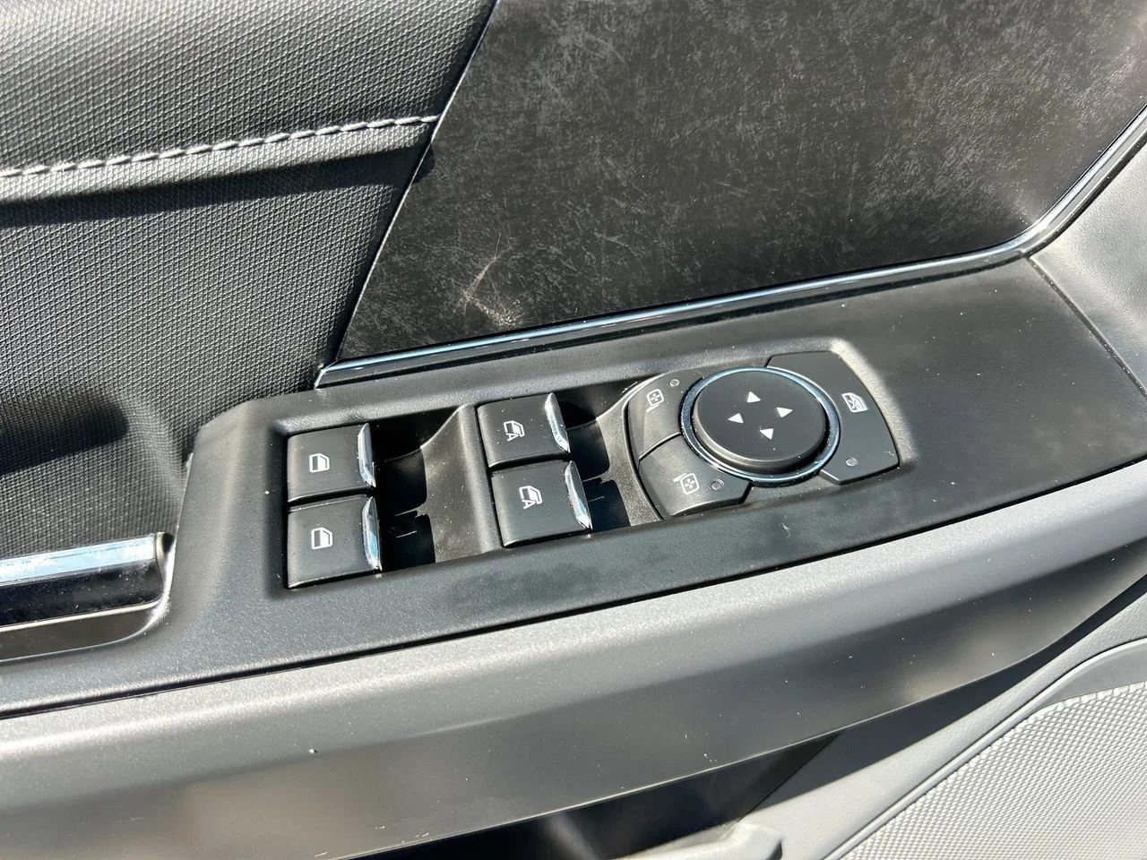 Used 2023 Avalanche Ford XLT image 23