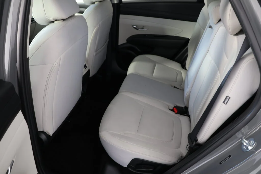 Used 2025 Gray Hyundai SEL image 19