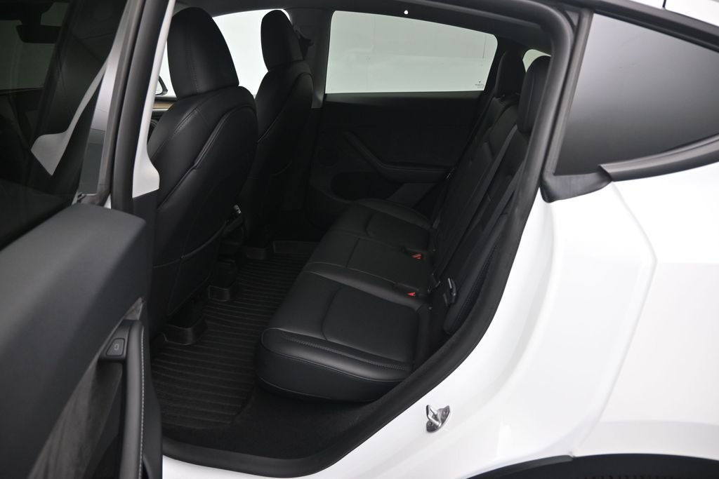 Used 2023 White Tesla Long Range image 15