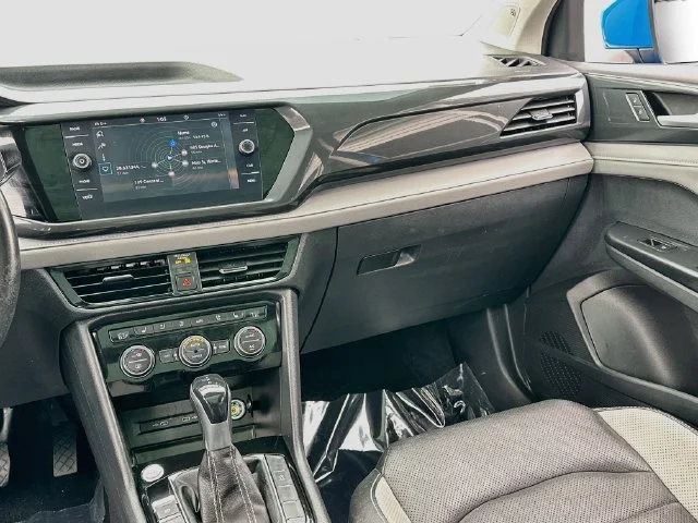 Used 2022  Volkswagen SEL image 24