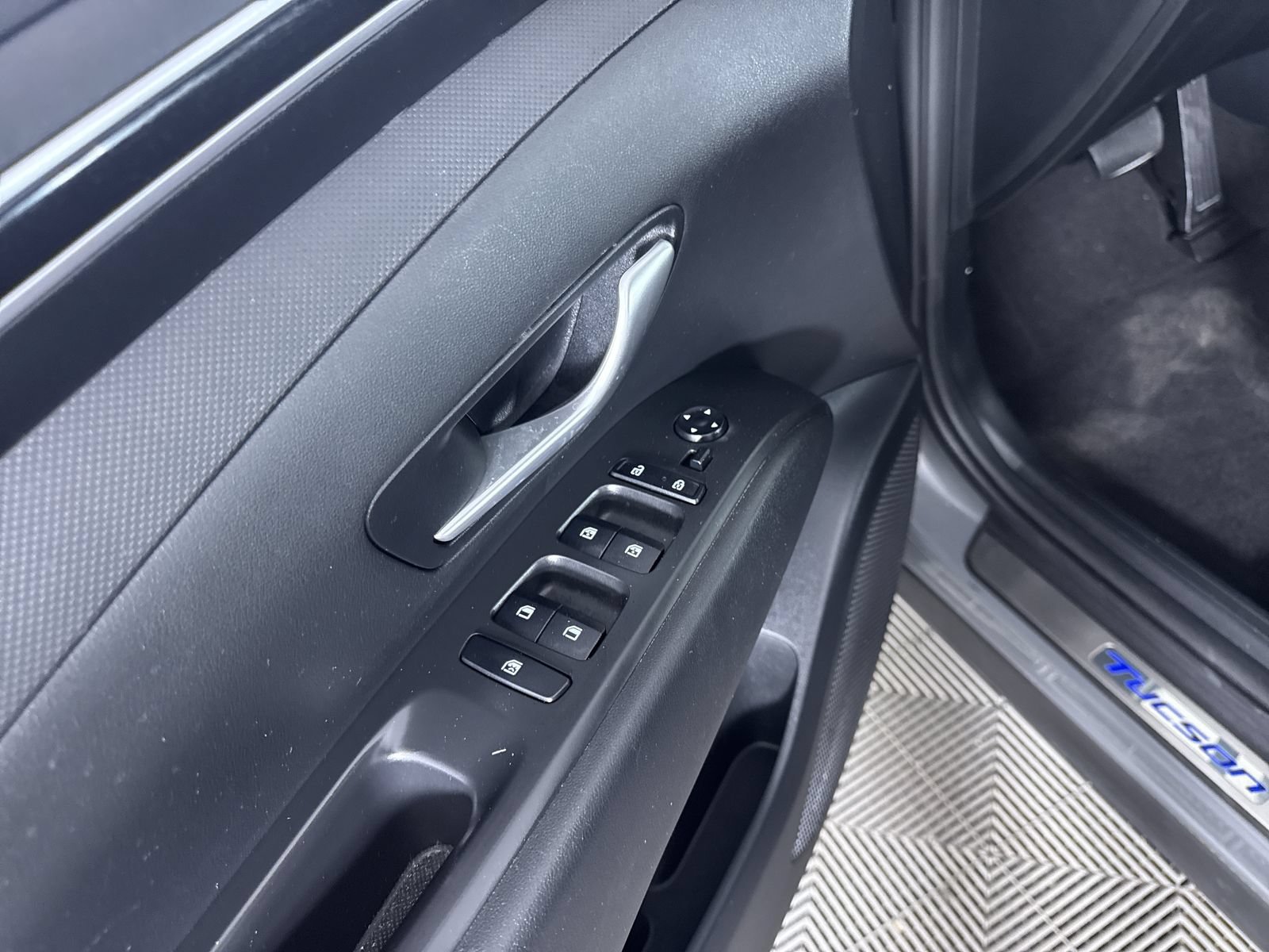 Certified Used 2024 Hampton Gray Hyundai SEL image 14