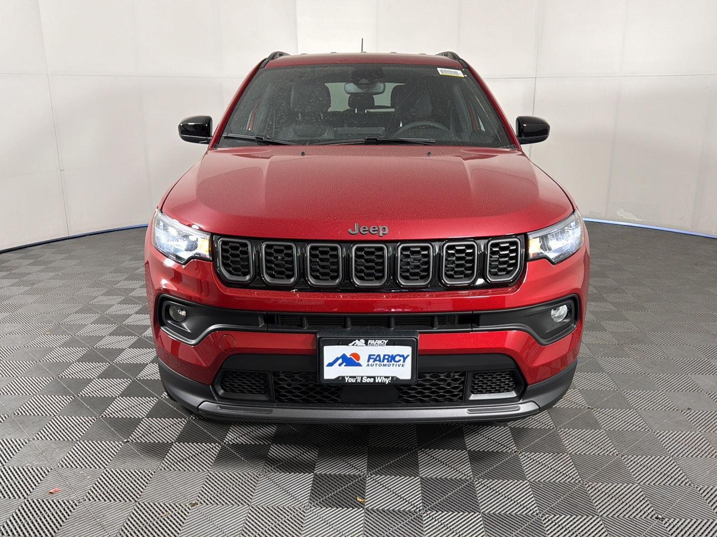 New 2026 Red Hot Pearl-Coat Exterior Paint Jeep Latitude Altitude image 3