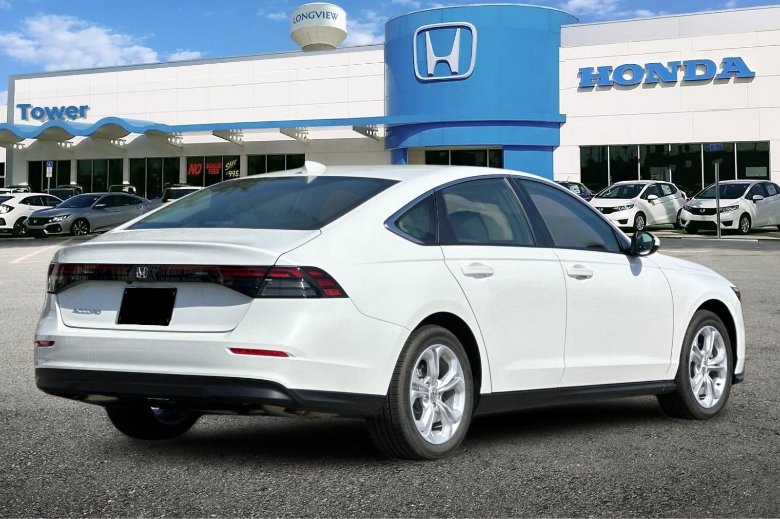 New 2026 Platinum White Pearl Honda LX image 4