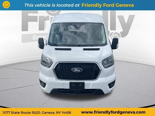 Used 2026 Oxford White Ford XLT image 2