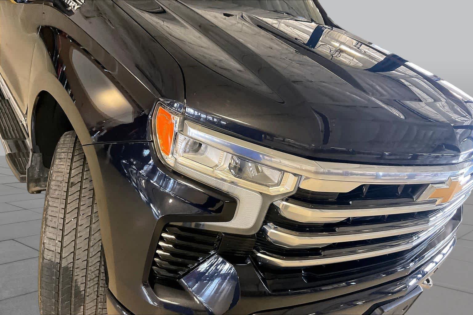 Used 2024 Dark Ash Metallic Chevrolet High Country image 25