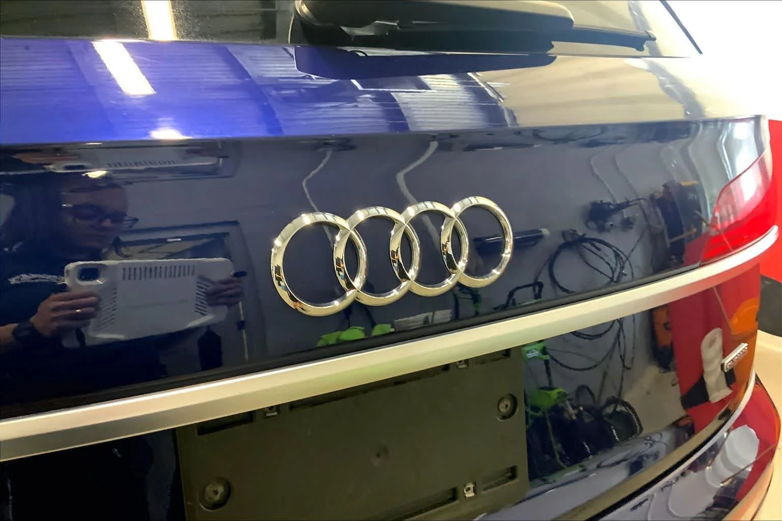 Used 2021 Navarra Blue Metallic Audi Premium image 10