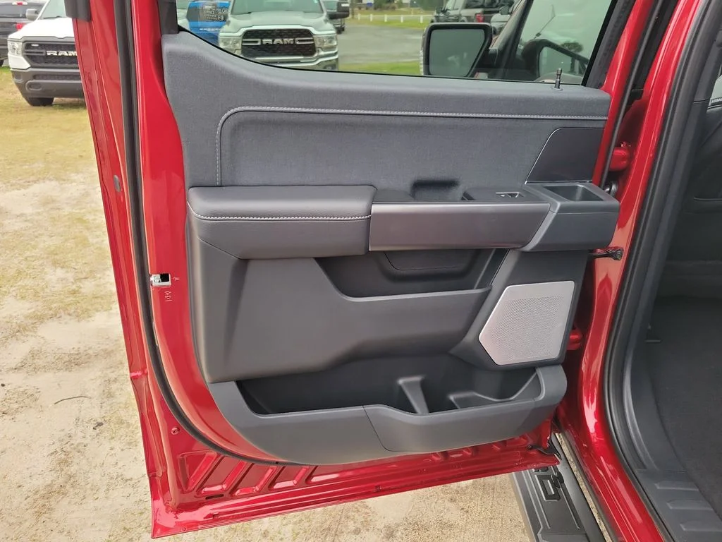 New 2026 Ruby Red Metallic Tinted Clearcoat Ford Lariat® image 28