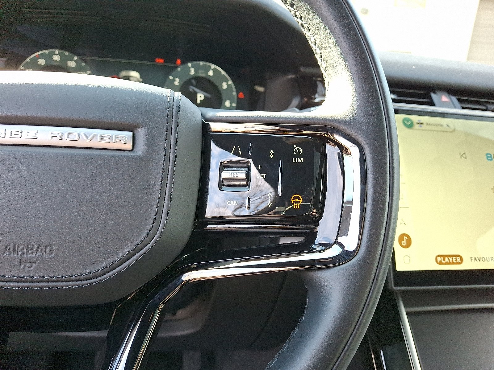 2026 Land Rover Range Rover Velar S - Photo 22