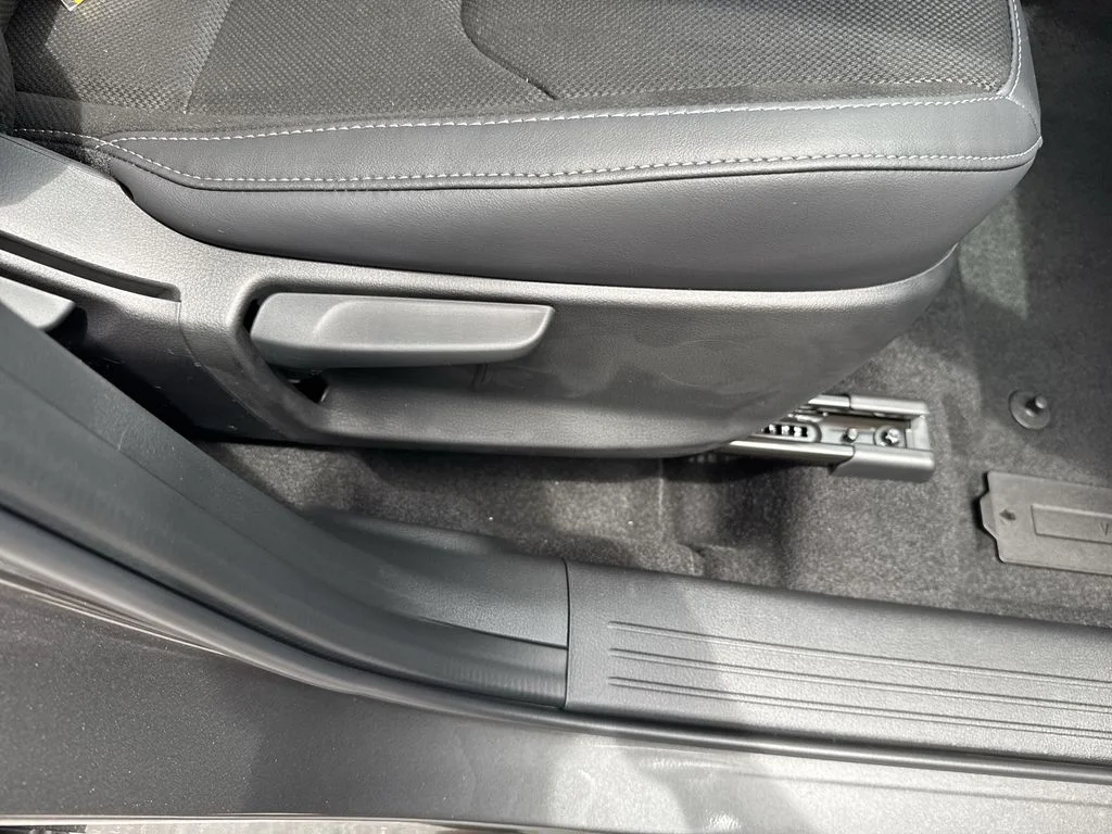 New 2026 Machine Gray Metallic Mazda 2.5 S Select AWD image 45