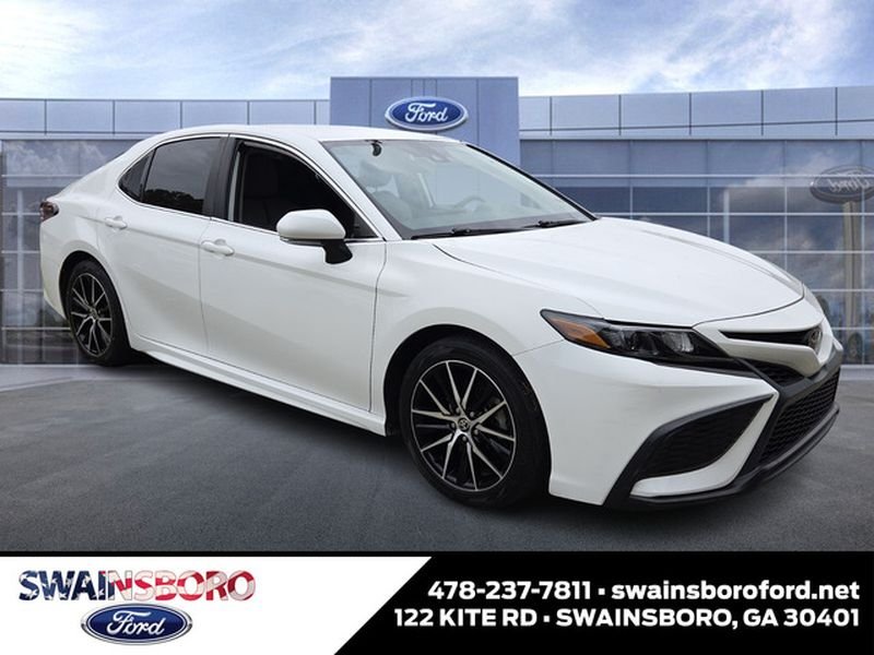 Used 2023 Ice Toyota SE image 1