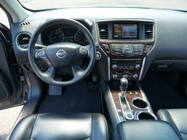 Used 2015 Gray Nissan SL image 22