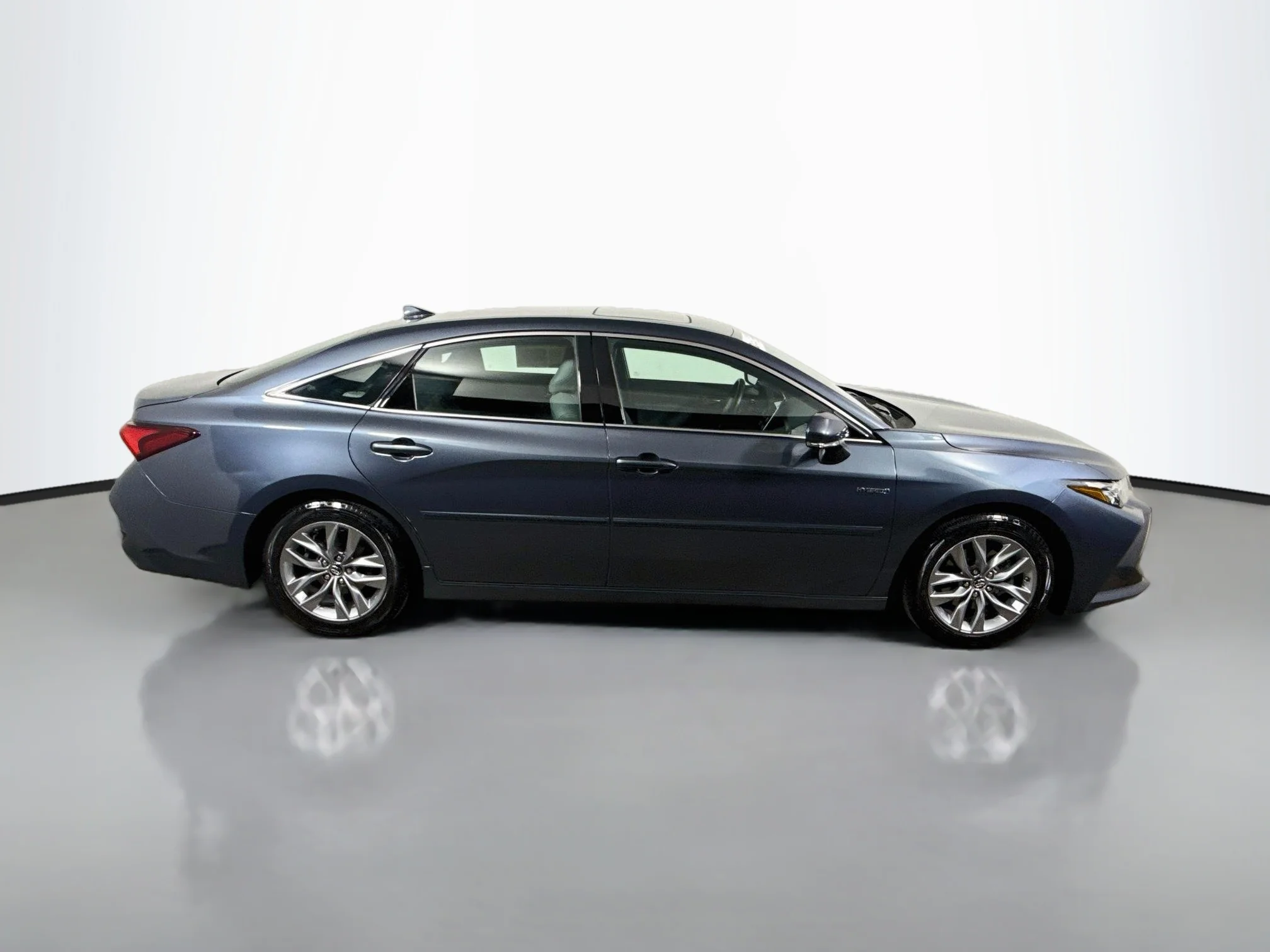 Used 2019 Harbor Gray Metallic Toyota Hybrid XLE image 8