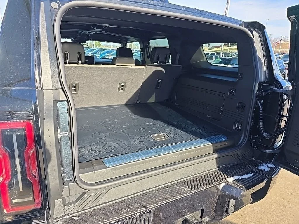 2025 GMC HUMMER EV 2X - Photo 17