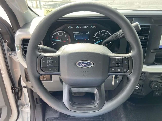 New 2026 Oxford White Ford F-250® XL image 15