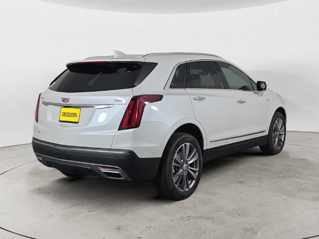 Used 2026 Crystal White Tricoat Cadillac Premium Luxury image 5