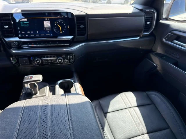 Used 2024 Beige Chevrolet High Country image 32