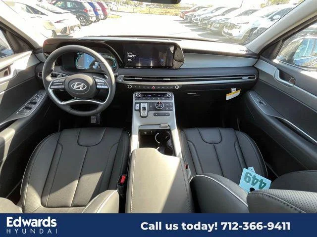New 2025 Gray Hyundai SEL image 10