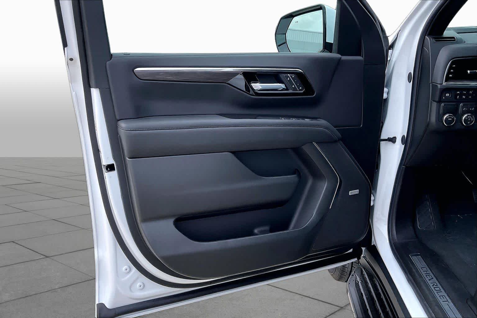New 2026 Summit White Chevrolet LT image 11