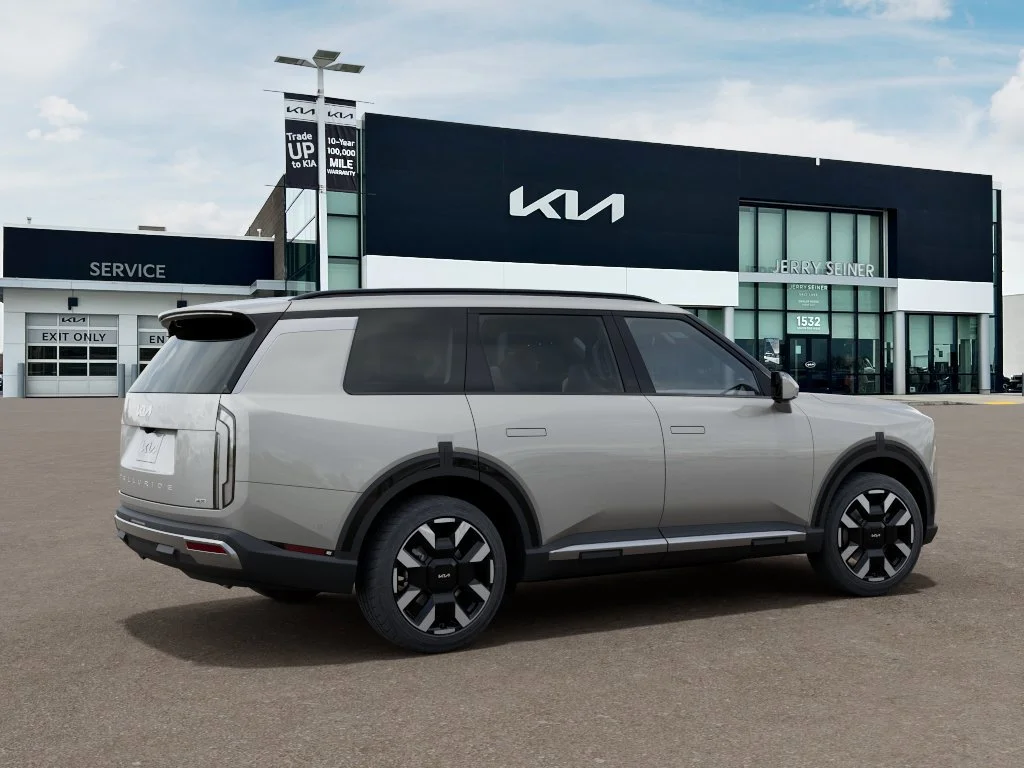 New 2027 Ivory Kia S image 6