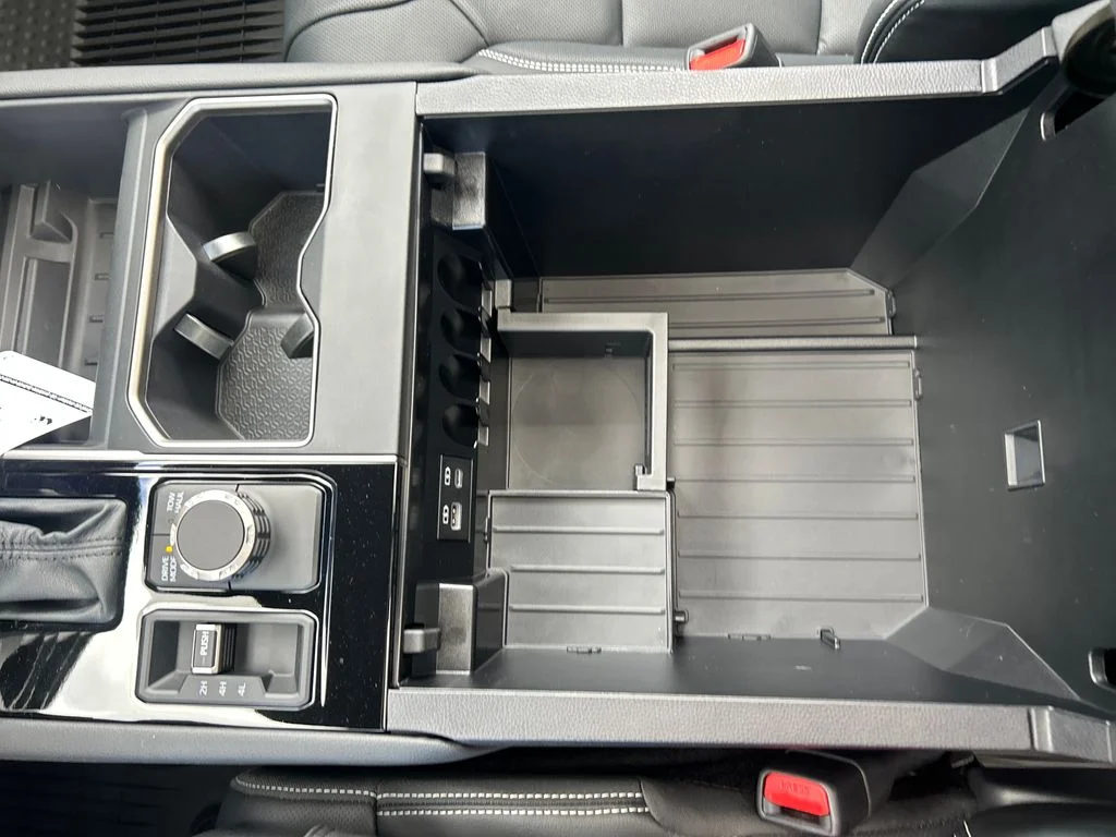 2026 Toyota Tundra Limited - Photo 23