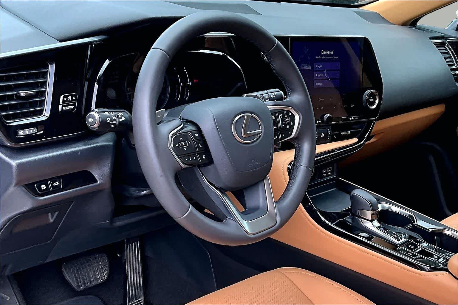 Used 2024 Eminent White Pearl Lexus  image 18