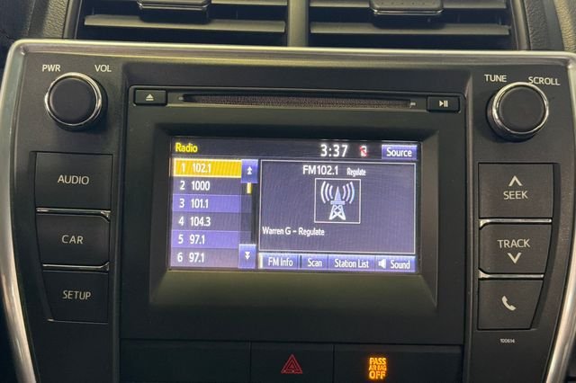 Used 2016 Super White Toyota SE image 23