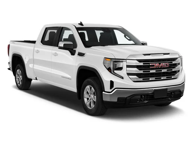 Used 2023 Summit White GMC SLE image 1
