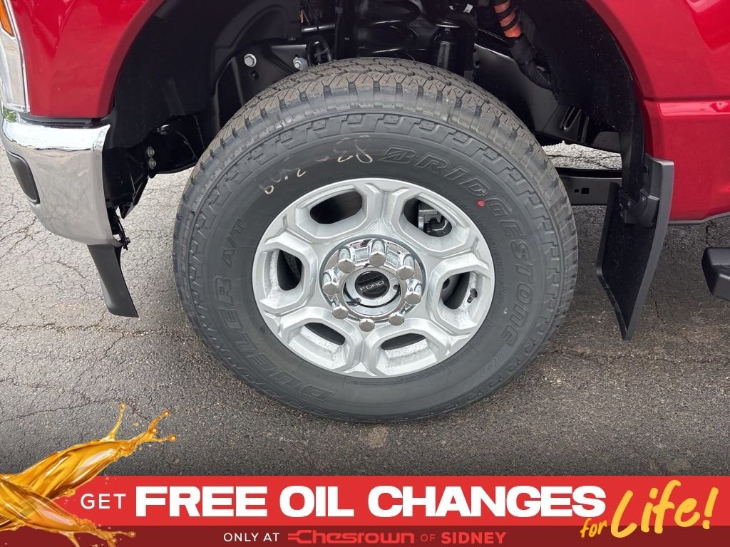 New 2026 Ruby Red Metallic Tinted Clearcoat Ford F-250® XLT image 11