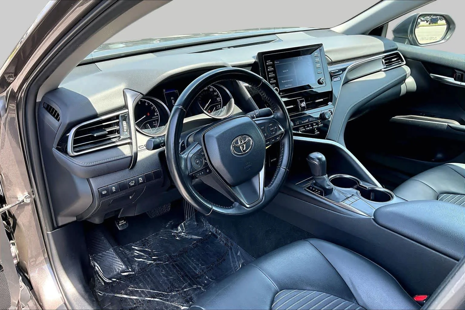 Used 2023 Predawn Gray Mica Toyota SE image 17