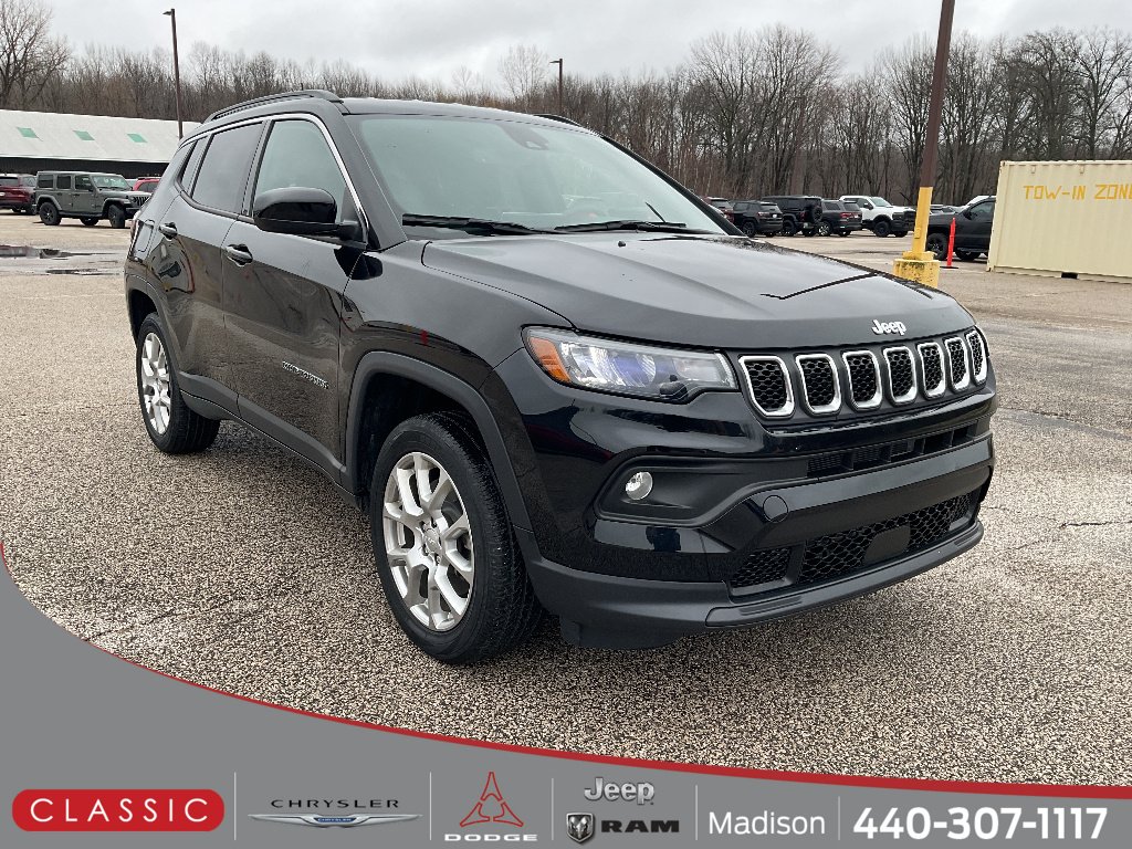2023 Jeep Compass Latitude Lux