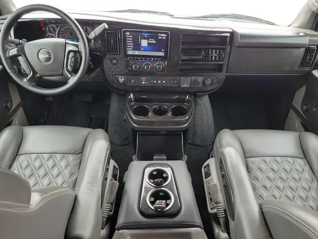 Used 2025 Special Exterior Color GMC Work Van image 28