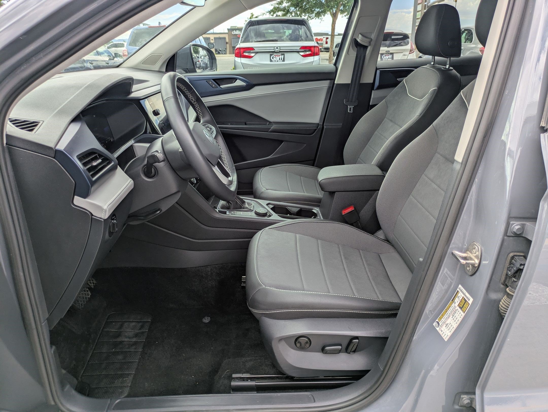 Certified Used 2024 Platinum Gray Metallic Volkswagen SE image 16