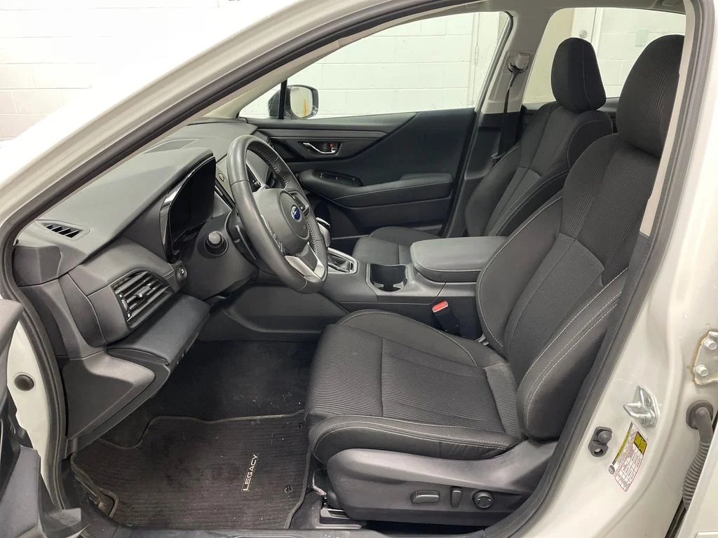 Used 2025 Crystal White Pearl Subaru Premium image 7